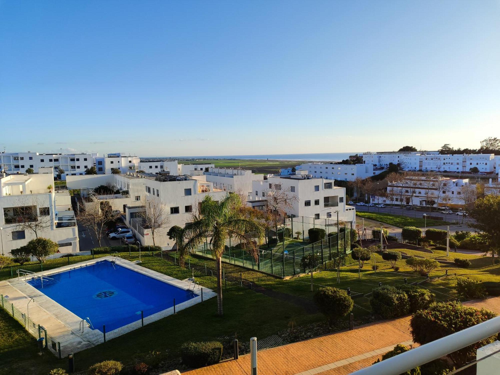 Apartment Apartamentovistasconil, Atico Con Piscina, Jardin, Pista De Padel Y Solarium Conil De La Frontera